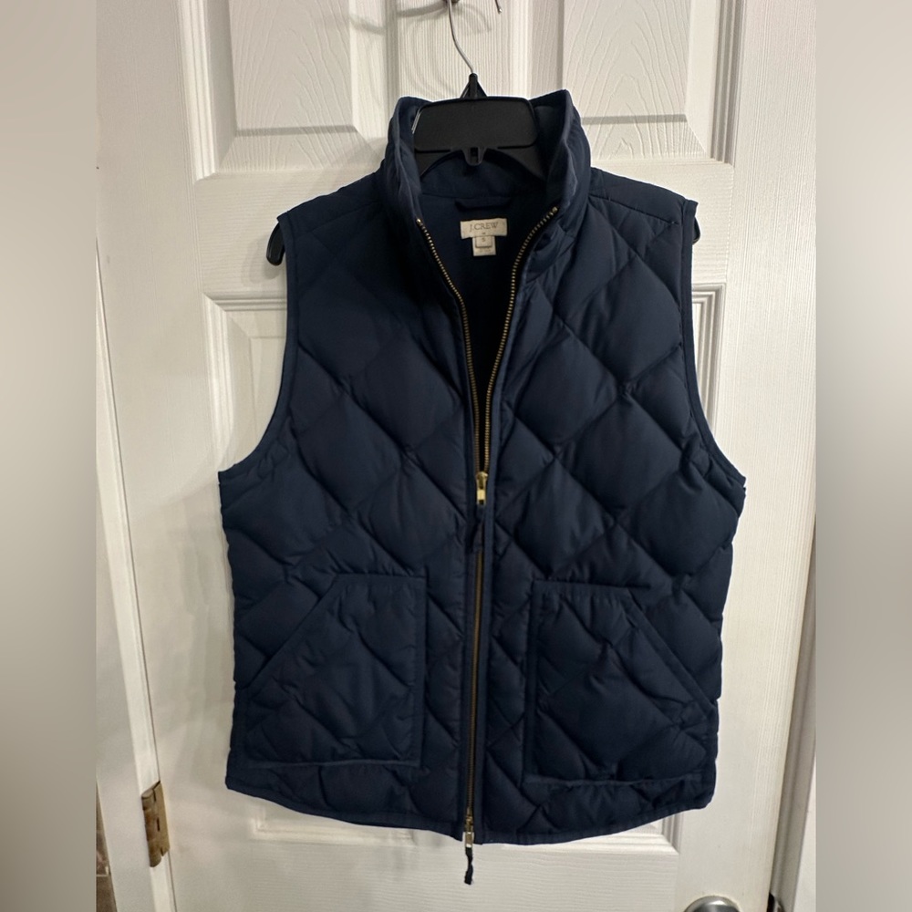Women’s Jcrew quilted vest - navy - size small
